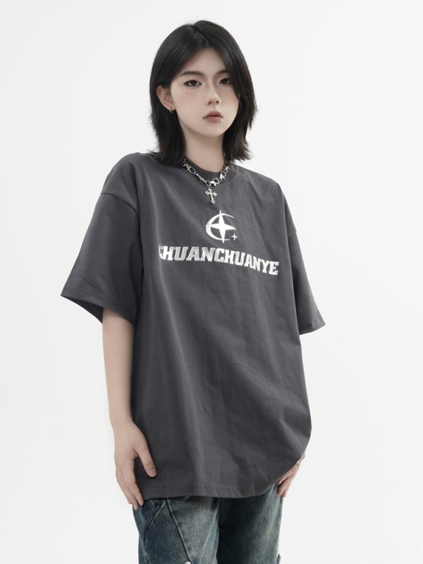 Heavyweight American Street Style Short Sleeve T-Shirt for Men & Women, Loose Fit with Small Collar, Trendy 90s Inspired Fashion.