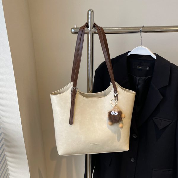 High-End Retro Women's Shoulder Bag, Versatile Large Capacity Tote for Summer 2025 Fashion