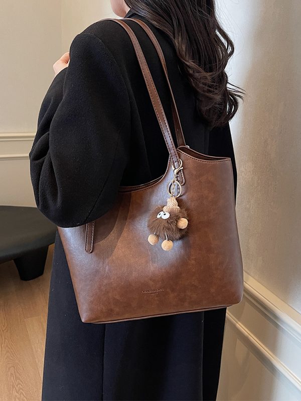 High-End Retro Women's Shoulder Bag, Versatile Large Capacity Tote for Summer 2025 Fashion