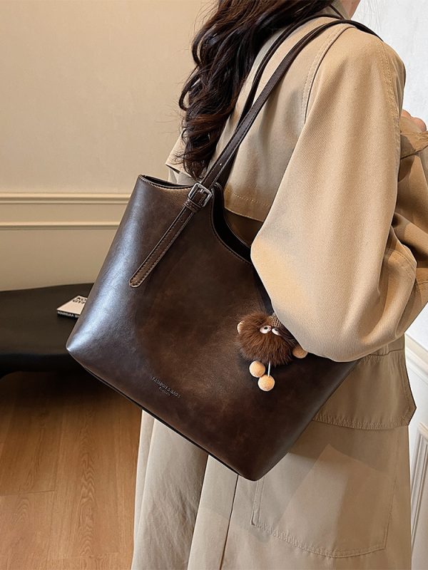High-End Retro Women's Shoulder Bag, Versatile Large Capacity Tote for Summer 2025 Fashion