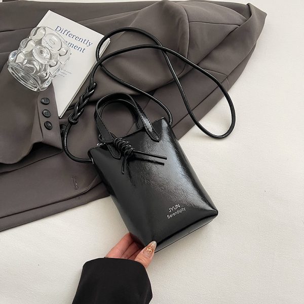 High-End Silver Mini Bag for Women - Lightweight Handheld Crossbody Zipper Bag for Summer 2025, Perfect for Y2K Fashion