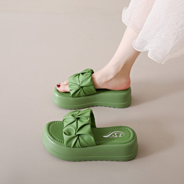 High-End Thick-Soled Platform Slide Sandals for Women - Non-Slip, Height-Increasing, Fashionable Summer 2025 Outdoor Footwear