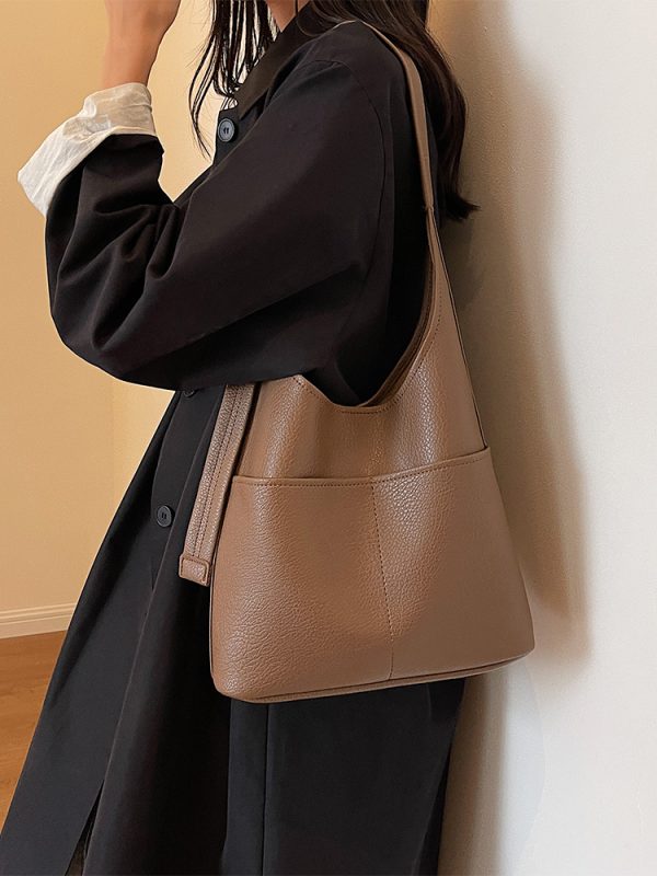 High-End Versatile Bucket Bag for Women - Retro Shoulder Tote with Large Capacity for Spring/Summer 2025 Fashion