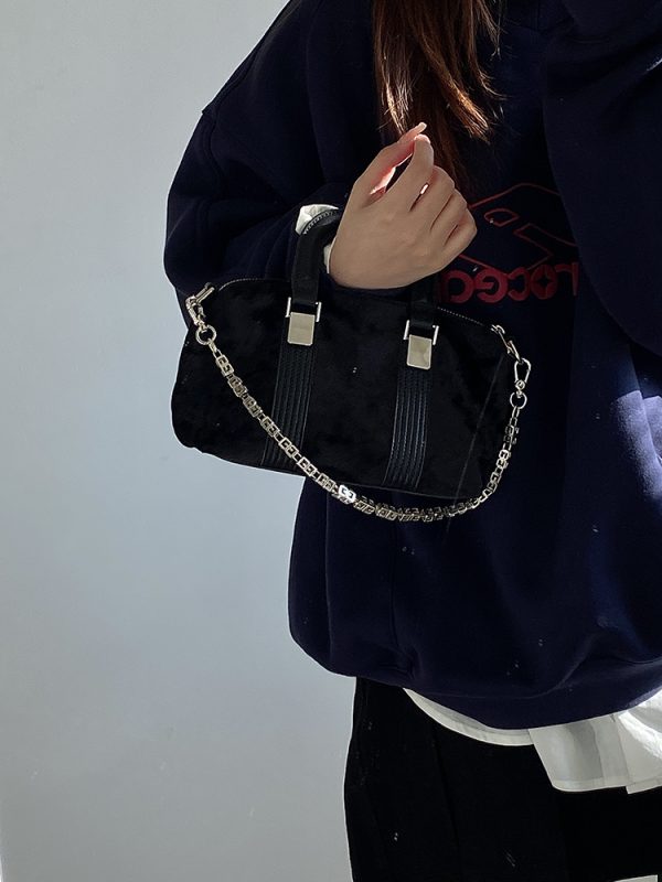 High-End Women's Chain Shoulder Bag - Stylish Large Crossbody & Handheld Fashionable Masterpiece for 2025