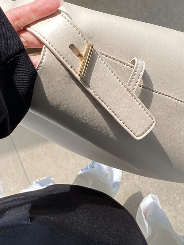 High-End Women's Tote Bag - Large Capacity Commuter Handbag, Simple Design for Everyday Use, Perfect for Work and Leisure
