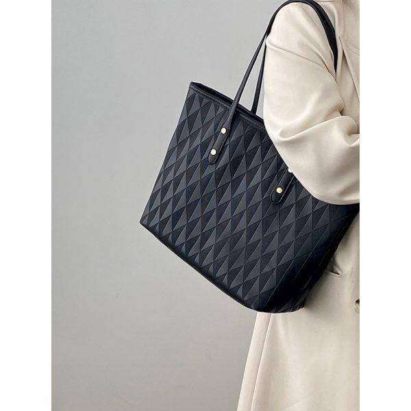 High-End Women's Tote Bag - Versatile Large Capacity Commuter Shoulder Handbag for School & Daily Use
