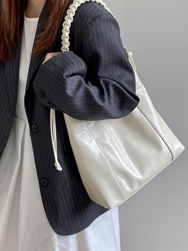 High-End Woven Leather Shoulder Tote Bag for Women - Large Capacity Commuting Bag, 2025 Niche Design