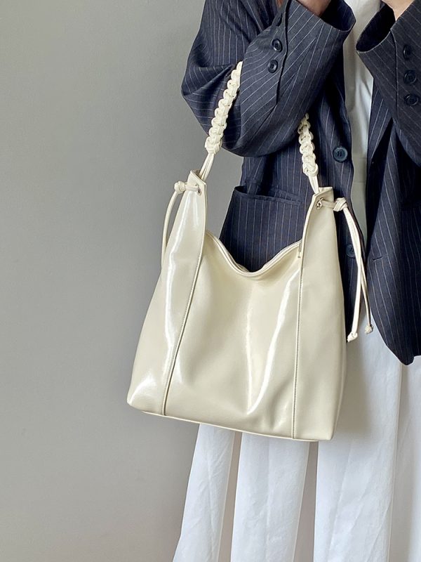 High-End Woven Leather Shoulder Tote Bag for Women - Large Capacity Commuting Bag, 2025 Niche Design