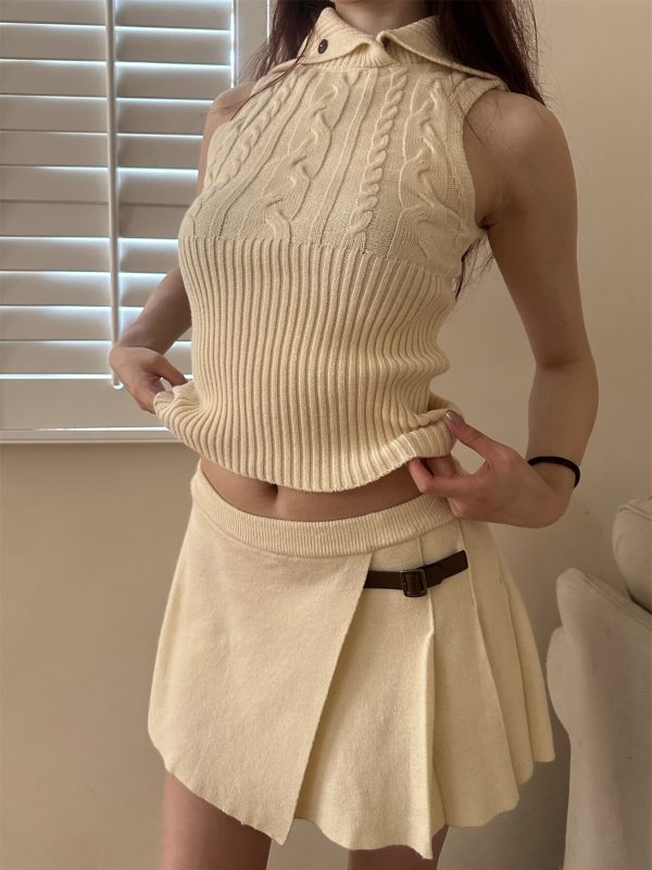 High Neck Slim Knit Vest and Shorts Set - Retro Hot Girl Style for Spring/Summer 2025