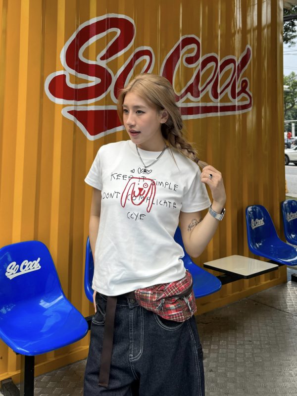 High Street Casual Women's Short Sleeve T-shirt - Straight Tube Design, American Style, Trendy Summer Top