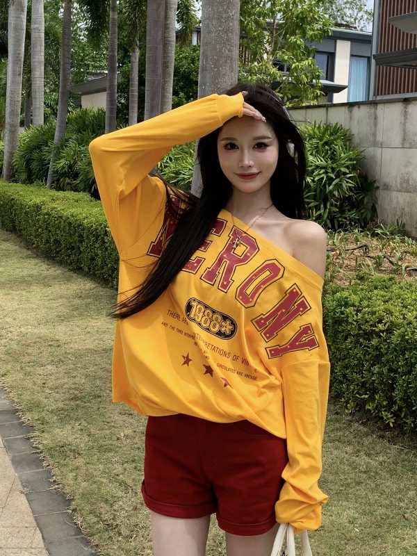 High Waist A-Line Denim Shorts for Women - Red Tight Fitted Hot Pants for Summer 2025, Trendy Hot Girl Style