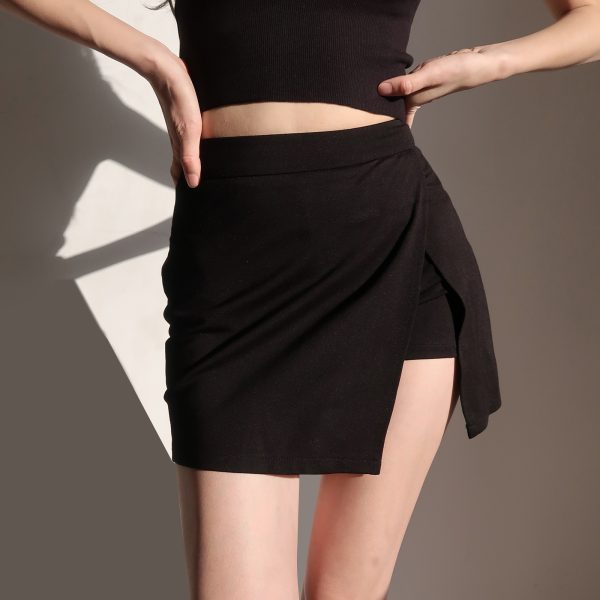 High-Waisted Black A-Line Mini Skirt with Side Slit - Sexy Slim-Fit, Leg-Lengthening Bodycon Style for European and American Fashion