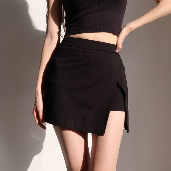 High-Waisted Black A-Line Mini Skirt with Side Slit - Sexy Slim-Fit, Leg-Lengthening Bodycon Style for European and American Fashion