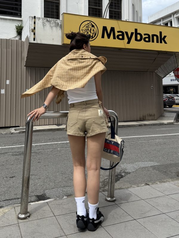 High-Waisted Spicy Girl Denim Shorts for Women - 2025 Summer American Style Washed Hot Pants for a Chic Look