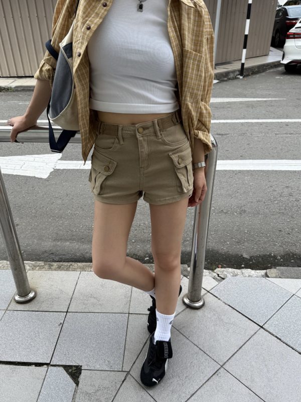 High-Waisted Spicy Girl Denim Shorts for Women - 2025 Summer American Style Washed Hot Pants for a Chic Look