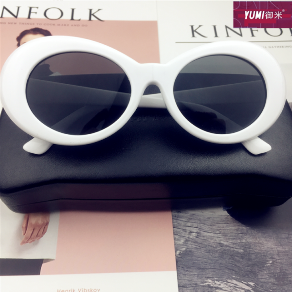 Hip-Hop Style Oval Sunglasses Inspired by Burijie Bridge and G-Dragon â€“ Trendy Alien Glasses for Y2K Fashion Lovers