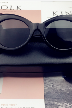 Hip-Hop Style Oval Sunglasses Inspired by Burijie Bridge and G-Dragon â€“ Trendy Alien Glasses for Y2K Fashion Lovers