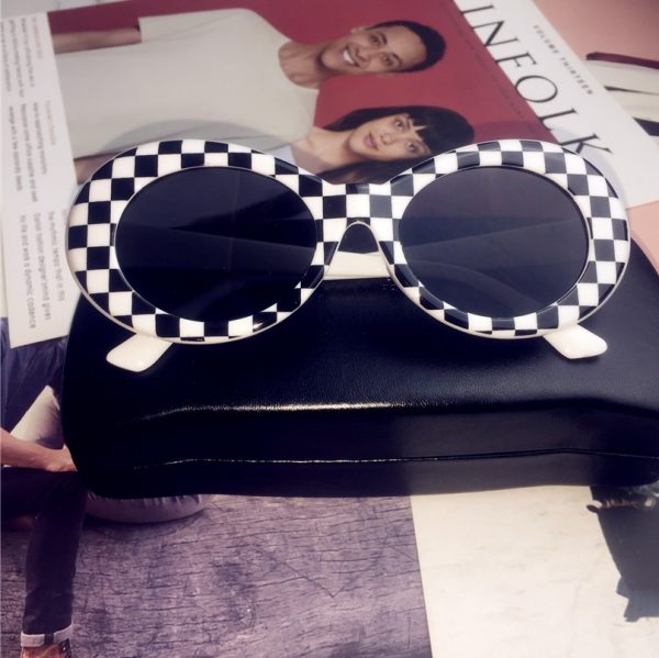 Hip-Hop Style Oval Sunglasses Inspired by Burijie Bridge and G-Dragon â€“ Trendy Alien Glasses for Y2K Fashion Lovers