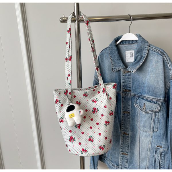 Japanese-Style Floral Canvas Bucket Bag for Women - 2025 Versatile Large Capacity Shoulder Tote for Commuting