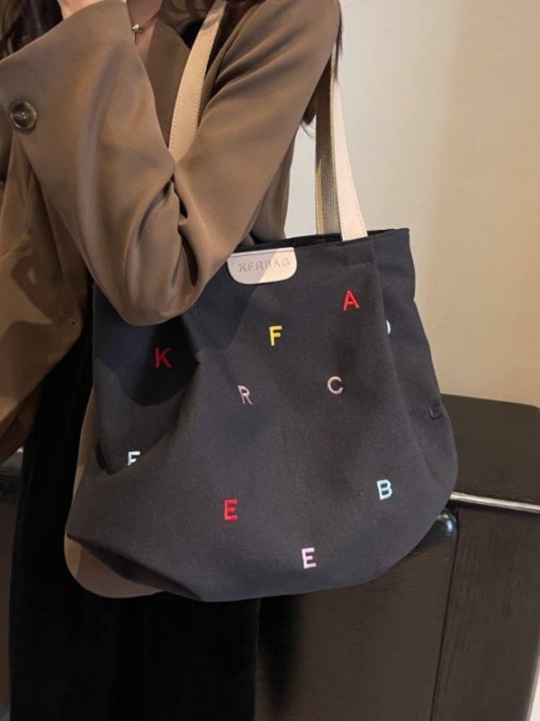 Japanese-Style Large-Capacity Shoulder Bag for Students - Versatile Casual Tote for Class and Commuting