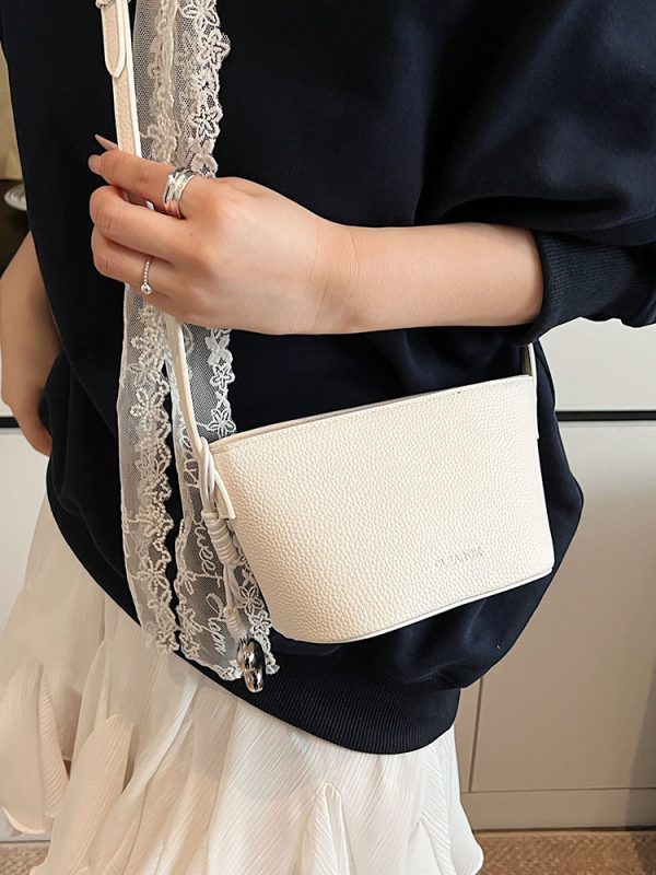 Korean Style Casual Bucket Bag for Women, Trendy INS Shoulder Bag, High-End Spring 2025 Fashion Accessory