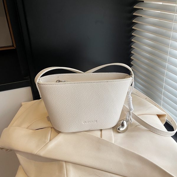 Korean Style Casual Bucket Bag for Women, Trendy INS Shoulder Bag, High-End Spring 2025 Fashion Accessory