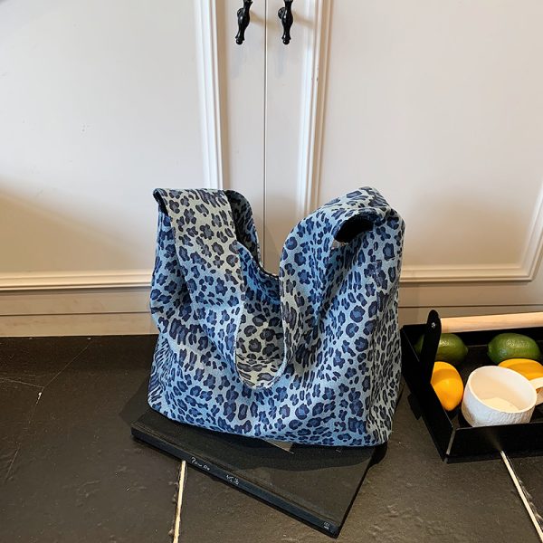 Korean Style High-End Leopard Print Shoulder Bag for Women - 2025 Summer Large Capacity Commuting Tote Bag