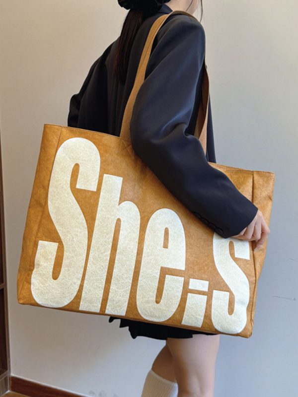 Korean-Style Large-Capacity Tote Bag for Women - 2025 Autumn Winter Literary Letter Print Shoulder Bag, Versatile Fashion Accessory