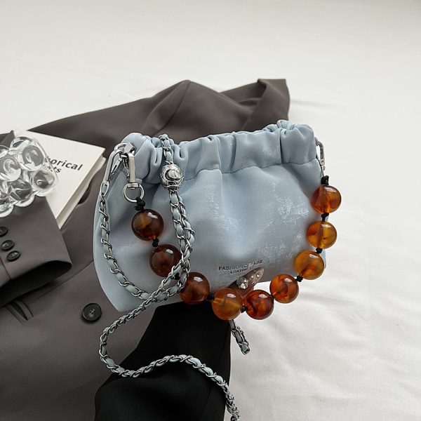 Korean-Style Minimalist Crossbody Bucket Handbag for Women - Versatile Fashionable Design for Commuting - Summer 2025 Collection