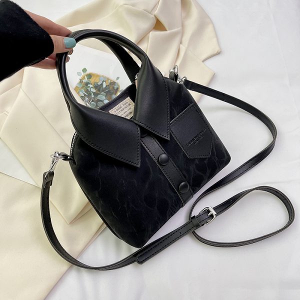 Korean-Style Minimalist Crossbody Handbag for Women, Trendy Casual Design 2025, Niche Personality Fashion Bag