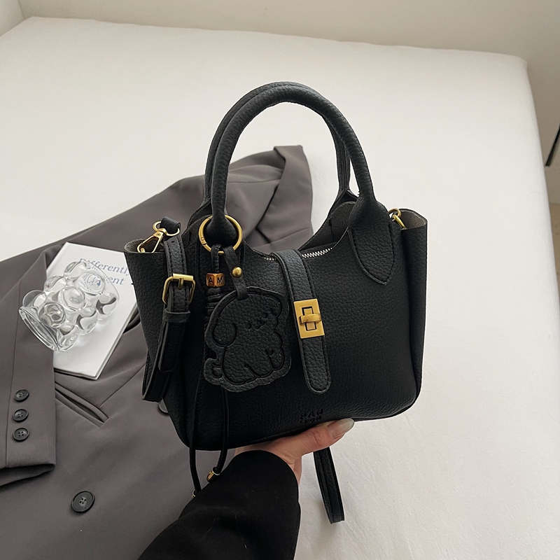 Korean-Style Minimalist Lychee Texture Handbag for Women - Versatile Small Crossbody Bucket Bag, 2025 Spring Collection