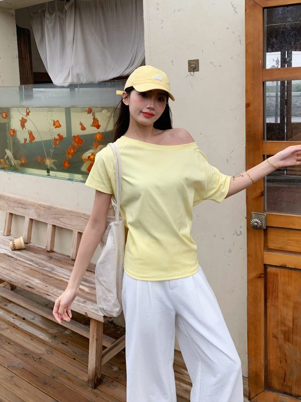 Korean Style One-Shoulder Short Sleeve T-Shirt for Women - Loose Fit Slimming Asymmetrical Off-Shoulder Top in Solid Color