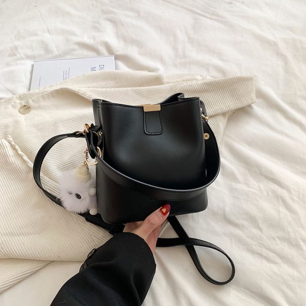 Korean-Style Retro Bucket Handbag for Women - Trendy Versatile Shoulder Bag for Spring/Summer 2025 High-End Fashion