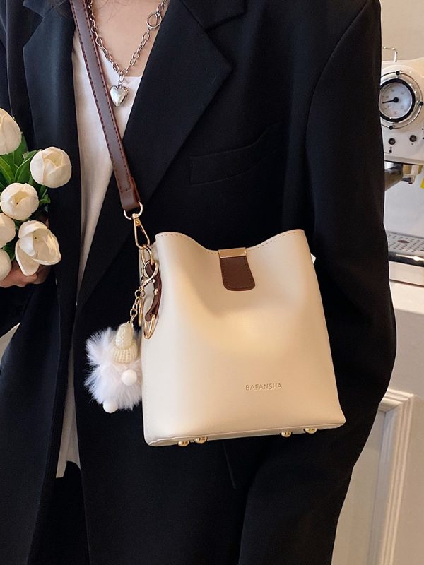 Korean-Style Retro Bucket Handbag for Women - Trendy Versatile Shoulder Bag for Spring/Summer 2025 High-End Fashion