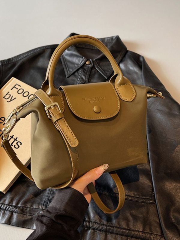 Korean-Style Retro Casual Bucket Bag for Women - Trendy Versatile Handheld Design, High-End Feel, Spring/Summer 2025 Collection