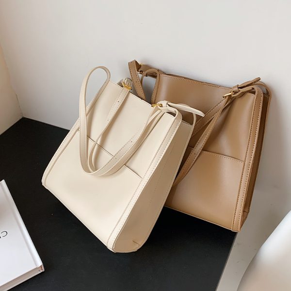 Korean-Style Retro Large-Capacity Shoulder Bag for Women - Spring/Summer 2025 Trendy High-End Student Underarm Bag