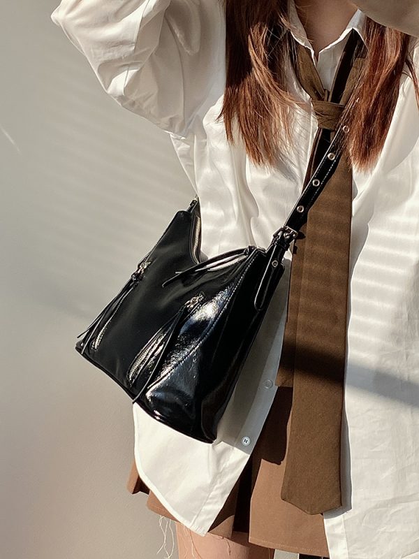 Korean Style Retro Large Capacity Tote Bag - Versatile Women's Shoulder & Crossbody Bag for Everyday Use