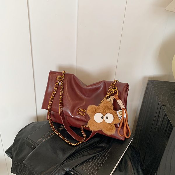 Korean-Style Retro Oil Wax Leather Shoulder Bag for Women - High-Quality Commuter Fashion for Autumn/Winter 2025