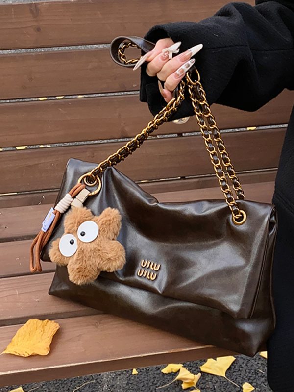 Korean-Style Retro Oil Wax Leather Shoulder Bag for Women - High-Quality Commuter Fashion for Autumn/Winter 2025