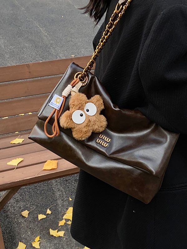 Korean-Style Retro Oil Wax Leather Shoulder Bag for Women - High-Quality Commuter Fashion for Autumn/Winter 2025