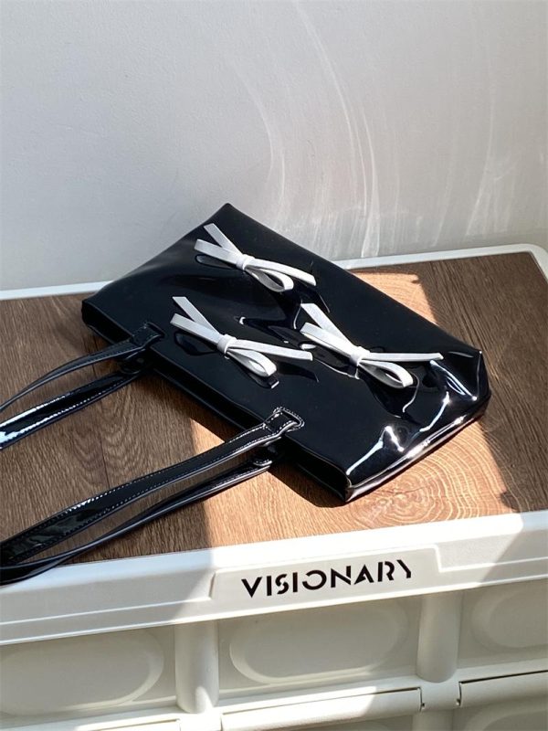 Korean Style Sweet Bow Design Women's Underarm Bag - Small Handheld Shoulder Bag for 2025 Fashion Trends
