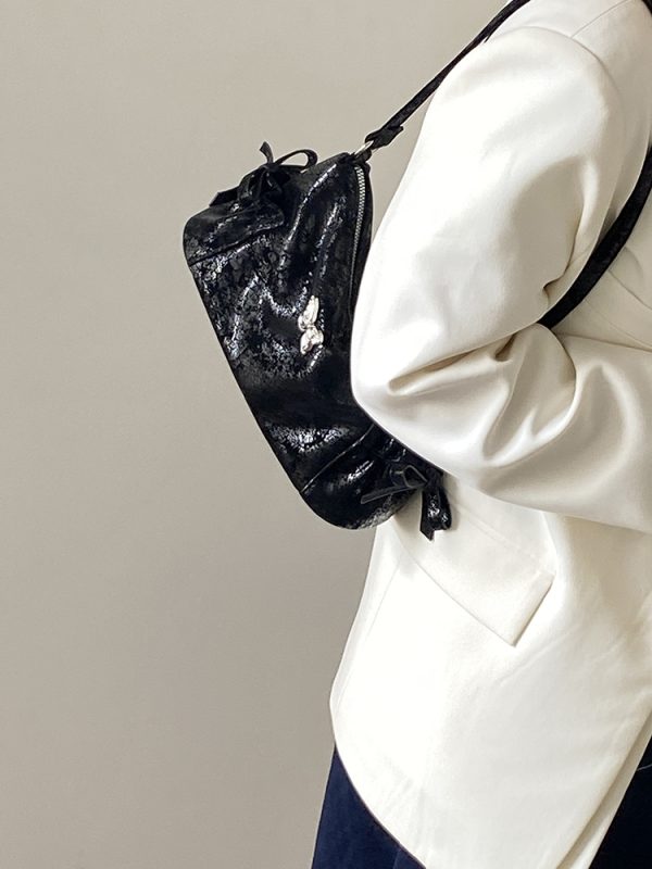 Korean Style Women's Bow Underarm Bag - Sweet Cool Crossbody Handbag for 2025 Fashion Trends