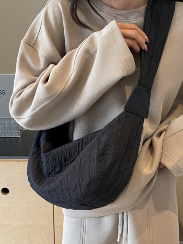 Korean Style Wrinkled Canvas Bag for Women, Casual Large Capacity Commuting Dumpling Shoulder Crossbody Bag, Versatile Student Tote