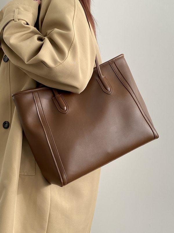 Korean Vintage Women's Shoulder Tote Bag, Large Capacity Commuting Bag for Spring and Summer, 2025 Niche Design