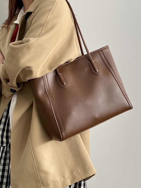 Korean Vintage Women's Shoulder Tote Bag, Large Capacity Commuting Bag for Spring and Summer, 2025 Niche Design