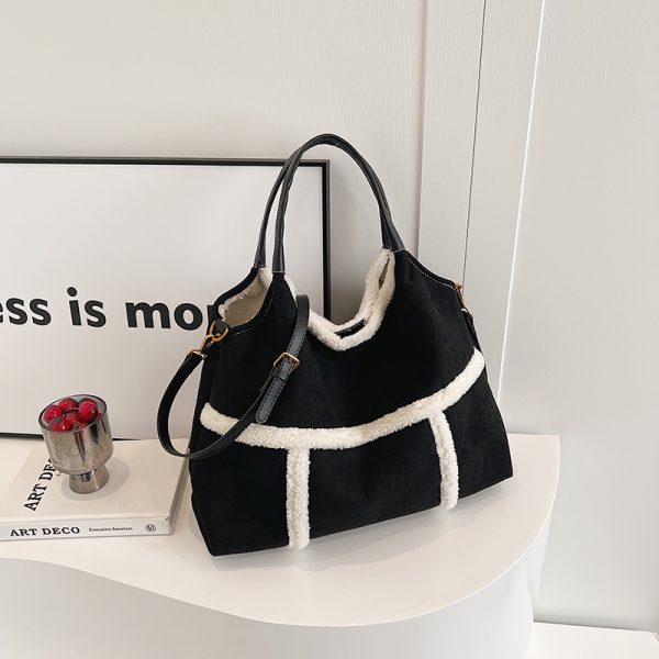 Lambswool Single-Shoulder Tote Bag for Women, High-End Versatile Fashionable Large Capacity Bag, Spring/Summer 2025 Style