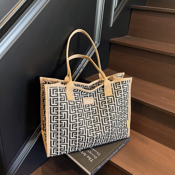 Large Capacity Canvas Tote Bag for Women - 2025 Fashionable Portable Shoulder Bag for Shopping and Travel