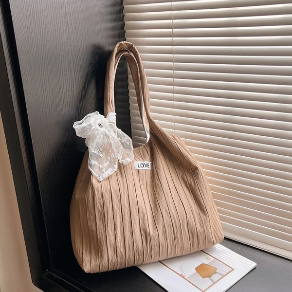 Large Capacity Canvas Tote Bag for Women - Relaxed Single-Shoulder Design, Ideal for College Students and Commuters