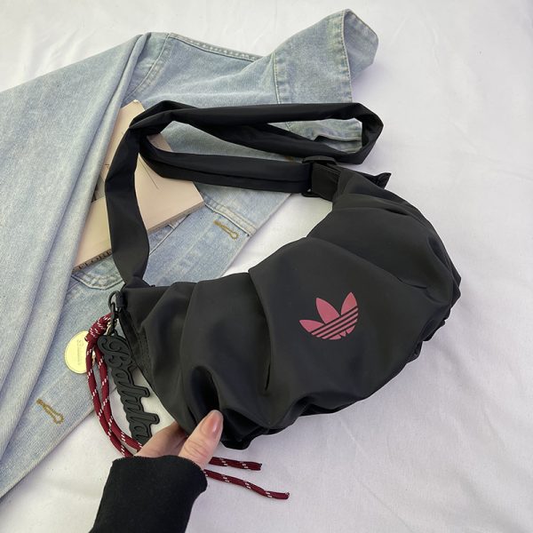 Large Capacity Dumpling Bag - Portable Versatile Shoulder Crossbody Bag for Work, Commuting, and Everyday Fashion 2025