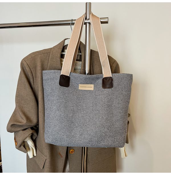 Large Capacity Minimalist Canvas Tote Bag for Women - Versatile Casual Commuter Shoulder Bag 2025